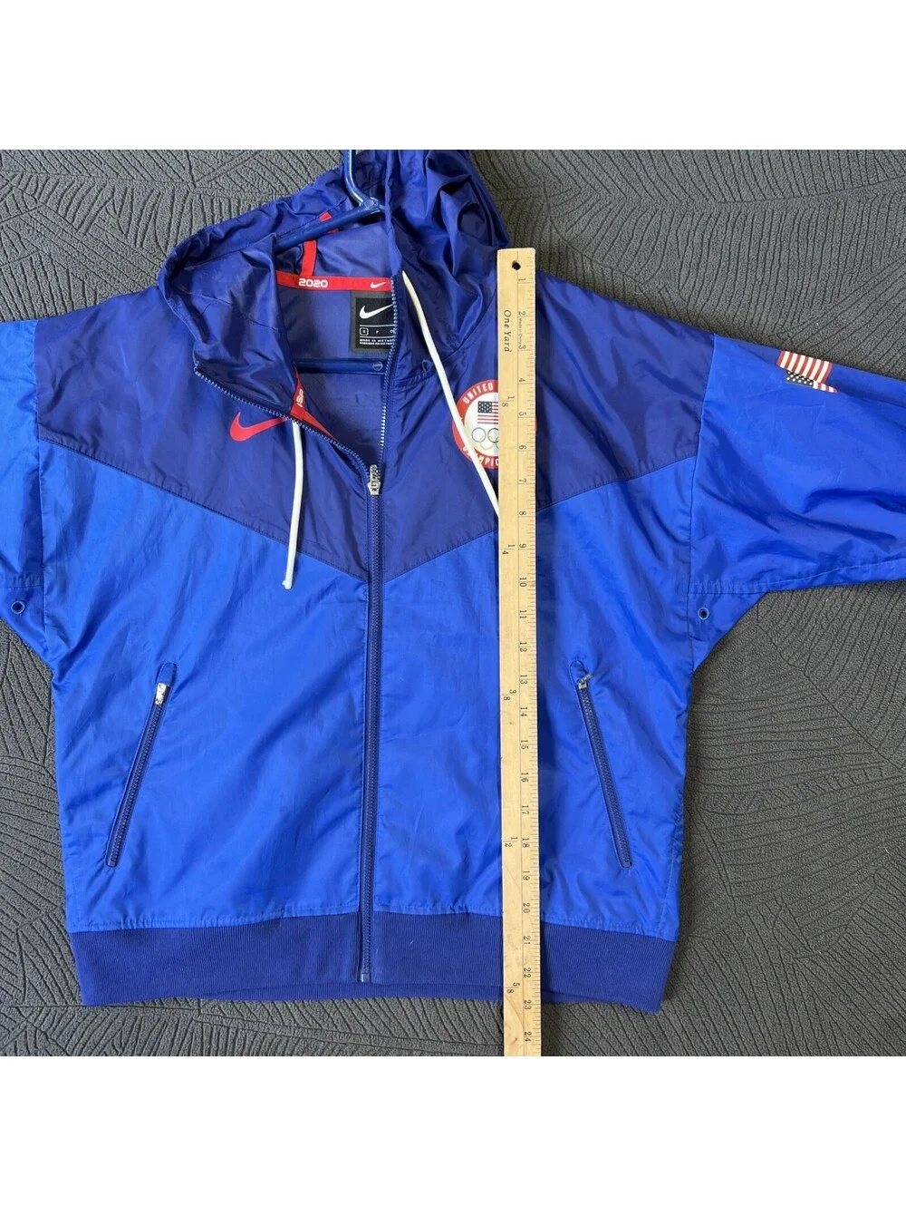 Nike Women's Team USA 2020 Tokyo Olympic Windrunner Jacket Blue Small  (1148-2A)